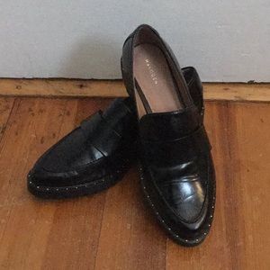 EUC Halogen Emily Studded Flat in Black Size 8.5